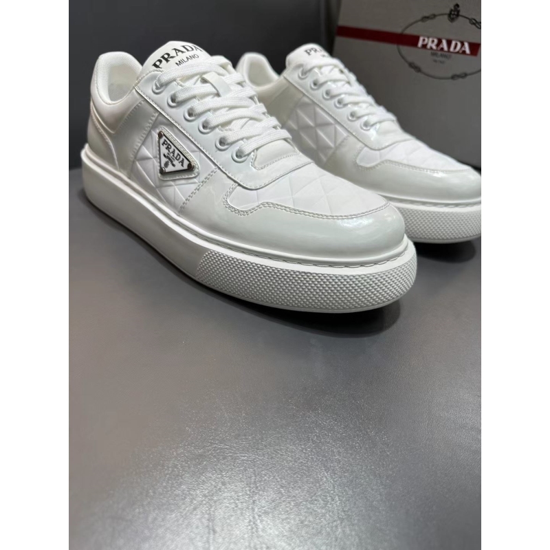 Pra*a casual shoes